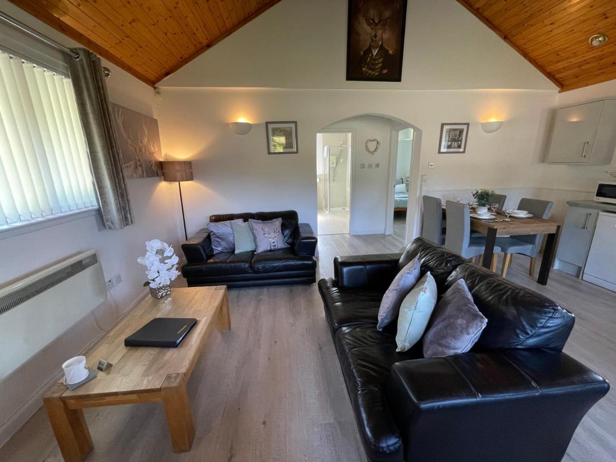 Wellsfield Farm Holiday Lodges Stirling Exterior photo