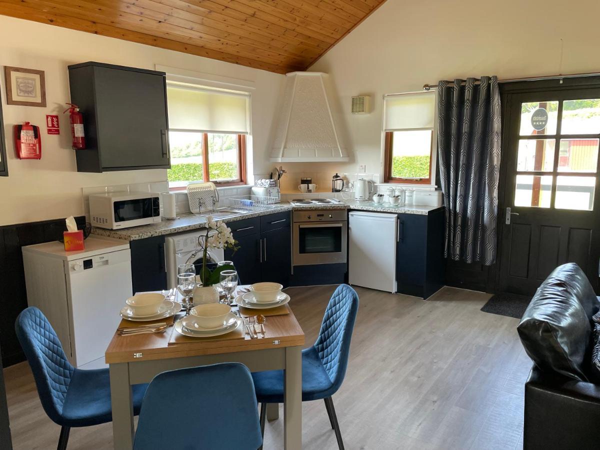 Wellsfield Farm Holiday Lodges Stirling Exterior photo